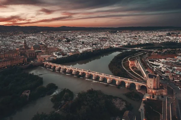 スペインの空気から見たコルドバの都市の古代建築 — ストック写真