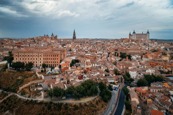 Vista Aérea Horizonte Cidade Toledo Com Edifícios Históricos Espanha — Fotografia de Stock