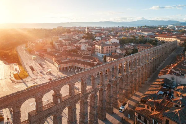 Segovia Starożytny Rzymski Akwedukt Powietrza Widok Wschodu Słońca Hiszpanii — Zdjęcie stockowe