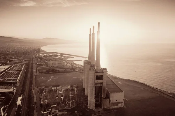 Теплоэлектростанция Барселоне Испания — стоковое фото