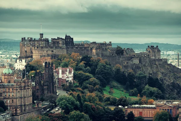 Istana Edinburgh Sebagai Markah Tanah Kota Yang Terkenal Inggris Raya — Stok Foto