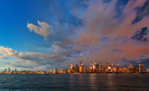 Ciudad Nueva York Skyline Vista Urbana Día Noche Con Arquitectura —  Fotos de Stock