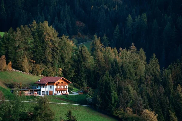 Edifícios Aldeia Dolomites Norte Itália — Fotografia de Stock
