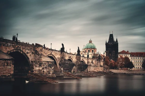 Praga Skyline Ponte Sobre Rio República Checa — Fotografia de Stock