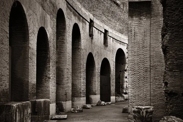 Archway Στο Κολοσσαίο Παγκοσμίως Γνωστό Ορόσημο Και Σύμβολο Της Ρώμης — Φωτογραφία Αρχείου