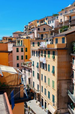 İtalya Cinque Terre 'de Riomaggiore çatı manzarası.