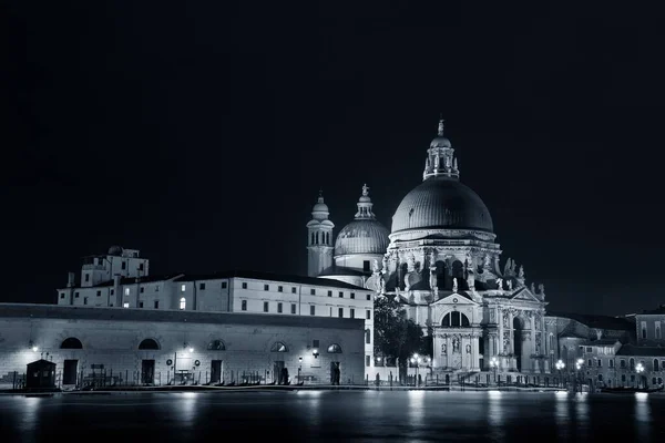 Veneza Noite Com Santa Maria Della Salute Igreja Arquiteturas Históricas — Fotografia de Stock
