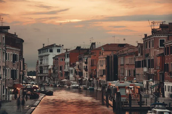 Veneza Vista Pôr Sol Grande Canal Com Edifícios Históricos Itália — Fotografia de Stock