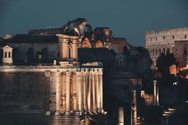 Foro Roma Con Ruinas Arquitectura Antigua Por Noche Italia — Foto de Stock