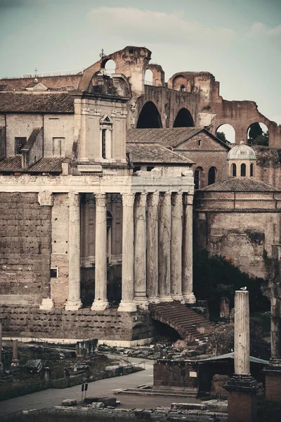 Rome Forum Met Ruïnes Van Oude Architectuur Italië — Stockfoto