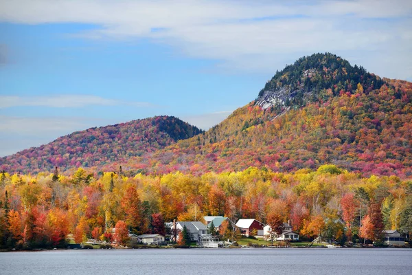 Lago Con Fogliame Autunnale Montagne Nel New England Stowe — Foto Stock