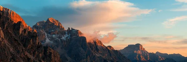 Dolomiti Sunrise Landcape Naturale Nel Nord Italia — Foto Stock