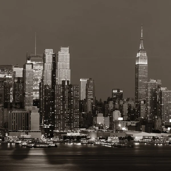 어둑어둑 황혼의 파노라마에 미드타운 맨해튼의 하늘이 허드슨 — 스톡 사진