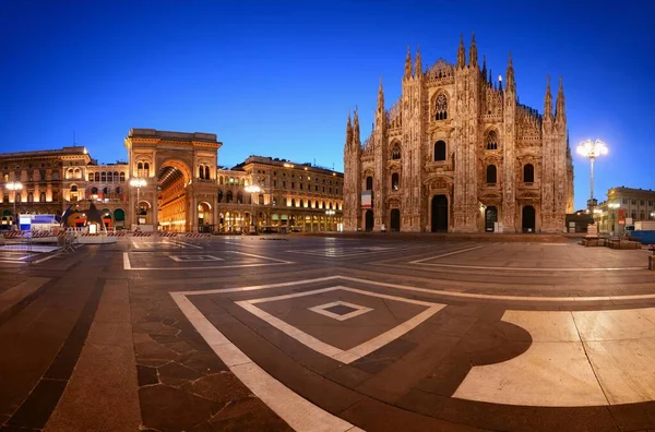 Galleria Vittorio Emanuele Placu Katedralnym Lub Piazza Del Duomo Języku — Zdjęcie stockowe