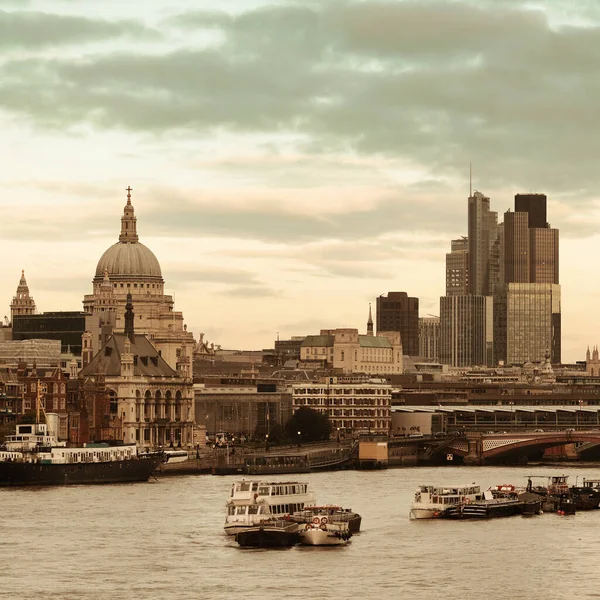 Londra Daki Paul Katedrali Ünlü Simgedir — Stok fotoğraf