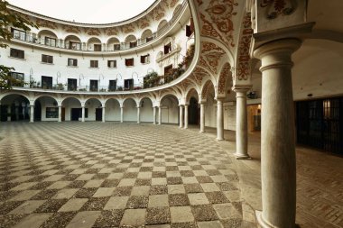 İspanya, Sevilla 'da Plaza del Cabildo.