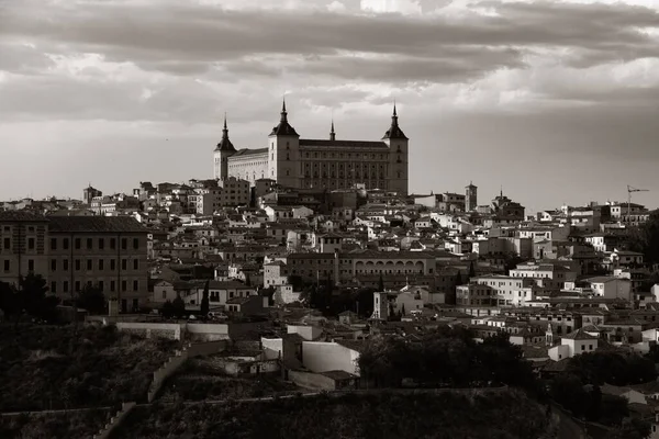 Toledský Hrad San Servando Střešní Pohled Historickými Budovami Španělsku — Stock fotografie