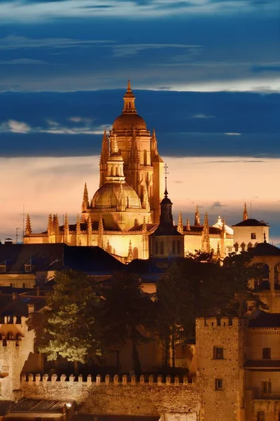 Antigua Arquitectura Catedral Segovia Por Noche España — Foto de Stock