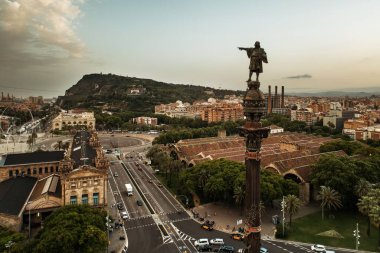 Barselona İspanya 'daki Kristof Kolomb hava manzarası anıtı