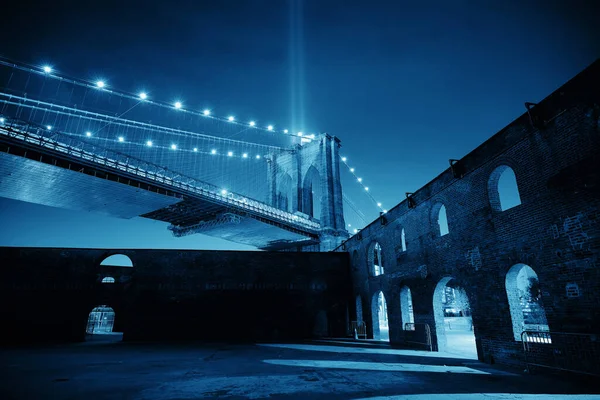 New York City Centrum Brooklyn Bridge Och September Hyllning Natten — Stockfoto