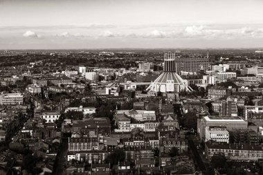 İngiltere 'de İngiltere' de binalarla Liverpool gökyüzü çatısı manzarası