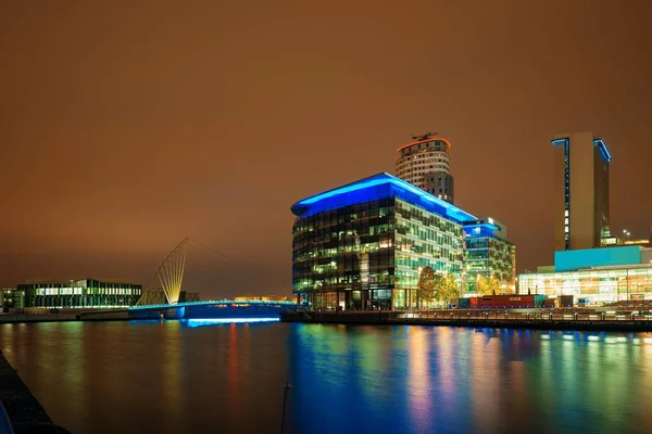 Salford Quays Business District Noite Manchester Inglaterra Reino Unido — Fotografia de Stock