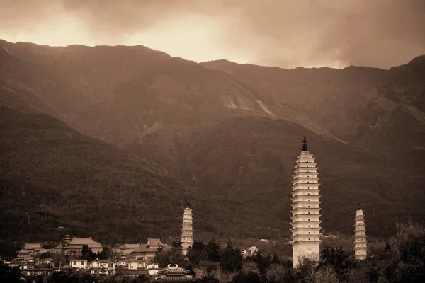 Starożytna Pagoda Starym Mieście Dali Zachodzie Słońca Yunnan Chiny — Zdjęcie stockowe