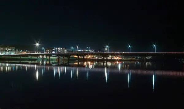 夜景西莫兰街桥 — 图库照片