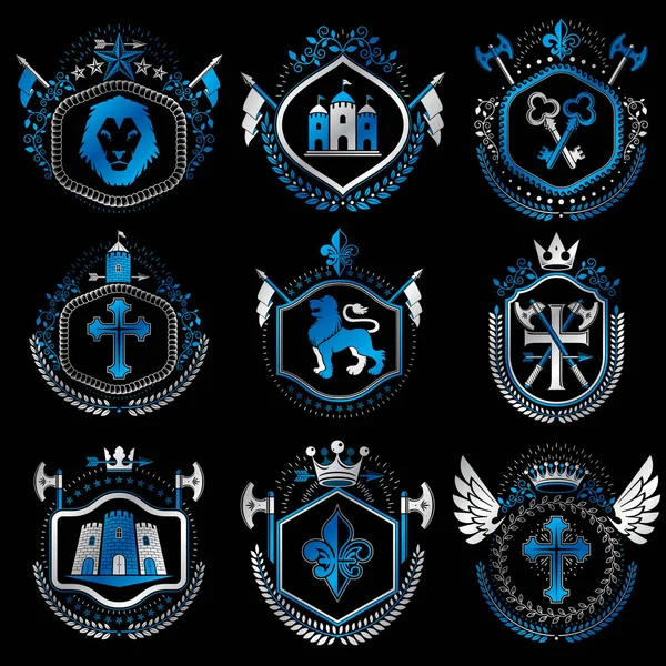 Set of old style heraldry emblems — Stock Vector