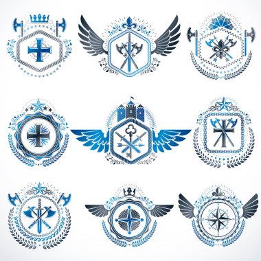 Hanedan dekoratif Amblemler Kraliyet kron, hayvan resimler, dini haçlar, Tophane ve Ortaçağ kaleleri ile yaptı. Vintage tarzı sembollerde topluluğu.