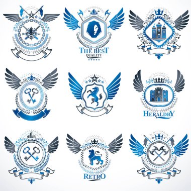 Beyaz üzerine izole edilmiş ve klasik tasarım elementleri, kral tacı, beşgen yıldızlar, cephanelik, vahşi hayvanlar kullanılarak yaratılmış vektör hanedan arması arması..