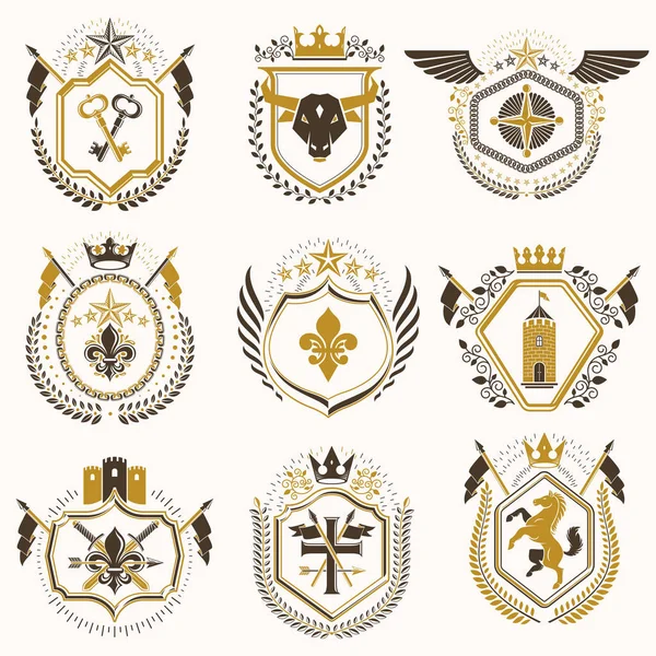 Lüks Heraldik vektör şablonları. Grafik elementler, kraliyet tacları, ortaçağ kaleleri, cephanelik ve dini haçlar kullanılarak yapılmış vektör sembolik blazon koleksiyonu.