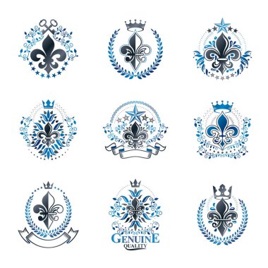 Lily çiçekler Royal sembolleri Amblemler ayarlayın. Hanedan arması dekoratif logoları vektör çizimler toplama izole.