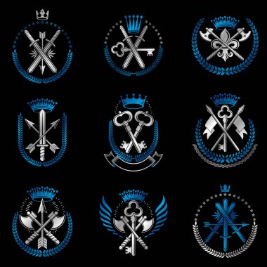 Vintage silah Amblemler ayarlayın. Hanedan arması dekoratif emb