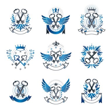 Eski Turnkey Keys amblemleri ayarlandı. Heraldik vektör tasarım elemanları koleksiyonu. Retro biçim etiketi, heraldry logosu.