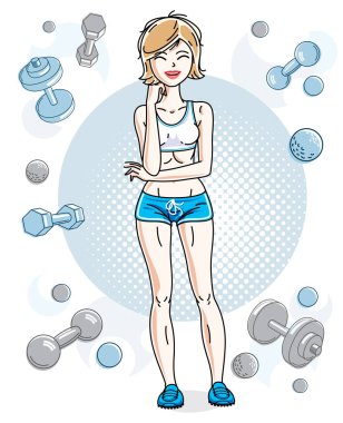 Dambıl ve barbell ile basit arka plan üzerinde duran genç sarışın ince kadın.