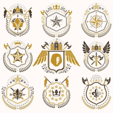 Beyaz arka plan üzerinde kanatlı hanedan Amblemler ayarla