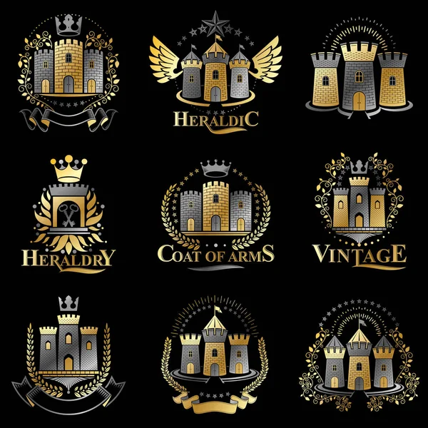 Gamla Fästningar Emblem Set Heraldiska Vapen Vintage Vektor Logotyper Samling — Stock vektor