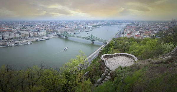 Panorama Budapesztu z Gelert Hill — Zdjęcie stockowe