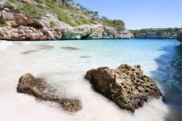 Água cristalina, mar Mediterrâneo — Fotografia de Stock