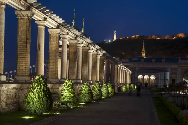 Vue de Budapest et du Danube depuis la colline de Gellert — Photo