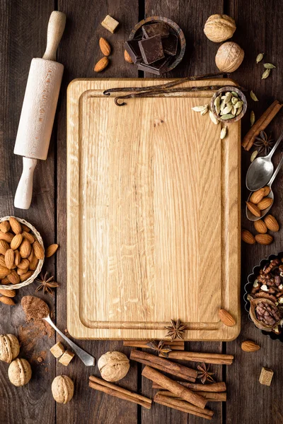 Fondo culinario con tablero vacío para hornear Chritsmas — Foto de Stock