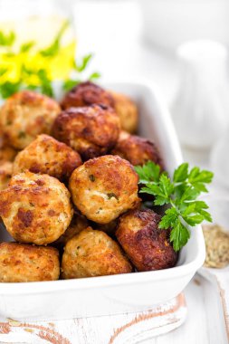 küçük köfte pirzola