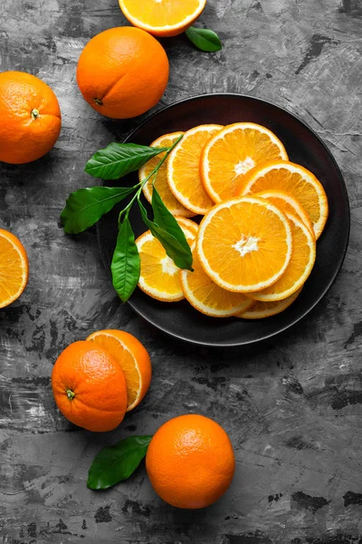 yaprakları taze portakal