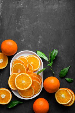 yaprakları taze portakal