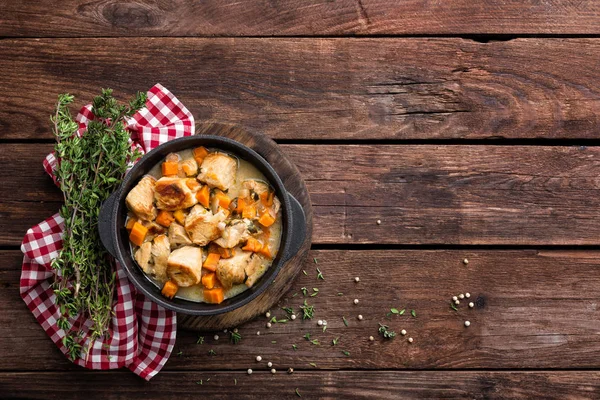 Fleischeintopf mit Gemüse — Stockfoto