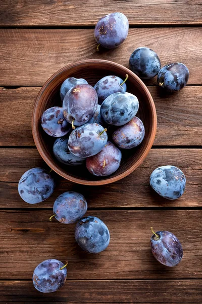Fresh plums close up — Stock Photo, Image