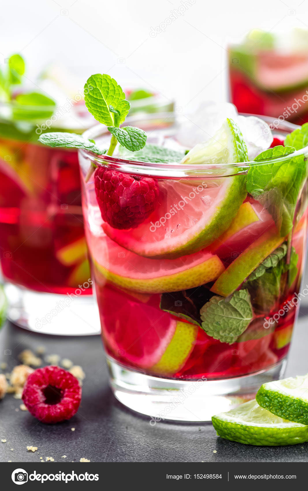 Mojito Alkolsüz Ev Yapımı Videosu Mojito Alkolsüz Ev Yapımı Videosu