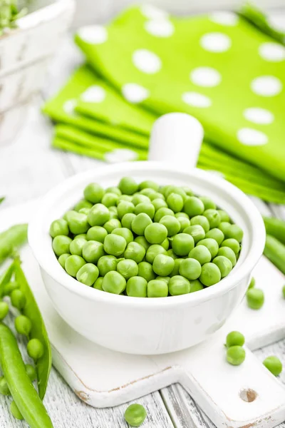 Fresh green peas closeup — Stock Photo, Image