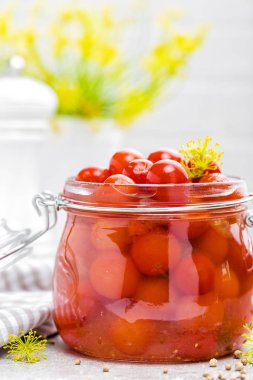 Cam, Marine domates konserve domates